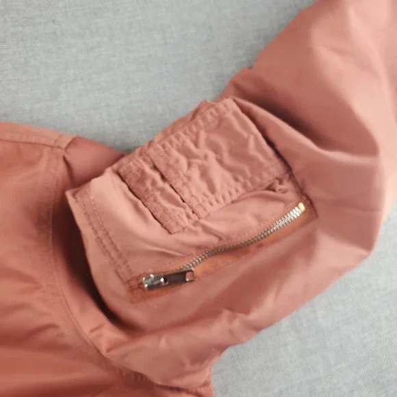 WILFRED Free Avion Bomber Jacket Womens Small Dark Peach Cropped Aritzia - Picture 4 of 16